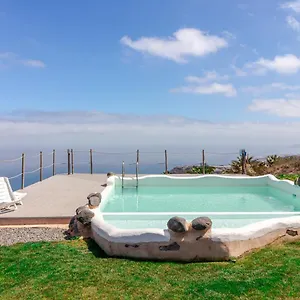 https://flatguest-charming-house-pool-terrace-views.in-canary-islands.com